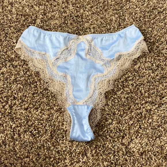 Victoria’s Secret Cinderella blue corset set - Picture 5 of 10